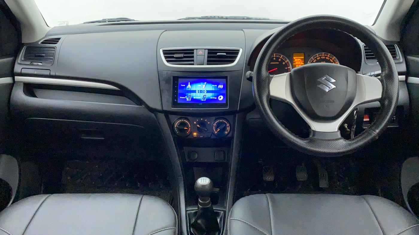 2017 Maruti Swift VXI D, Petrol, Manual, 58,704 km, Dashboard View