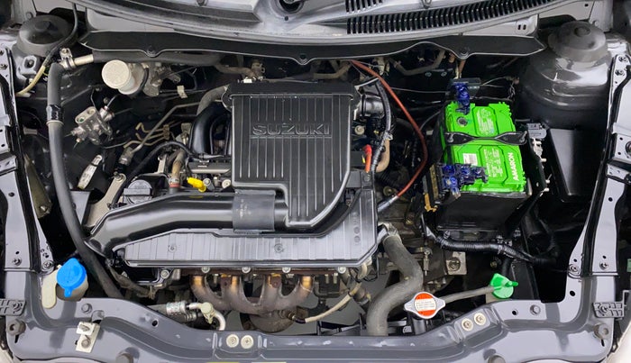 2017 Maruti Swift VXI D, Petrol, Manual, 58,704 km, Engine Bonet View