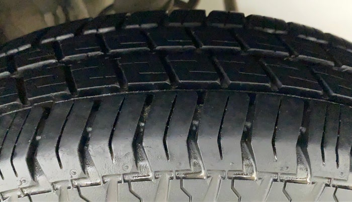 2010 Maruti Alto LXI, Petrol, Manual, 63,152 km, Left Rear Tyre Tread
