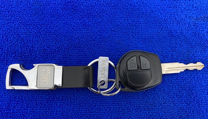 2015 Maruti Swift Dzire VXI, Petrol, Manual, 23,866 km, Key Close Up