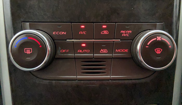 2015 Mahindra XUV500 W8 FWD, Diesel, Manual, 93,626 km, Automatic Climate Control