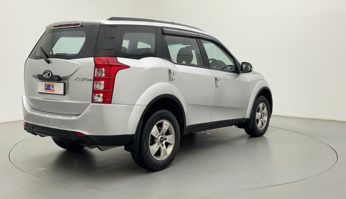 2015 Mahindra XUV500 W8 FWD, Diesel, Manual, 93,626 km, Right Back Diagonal