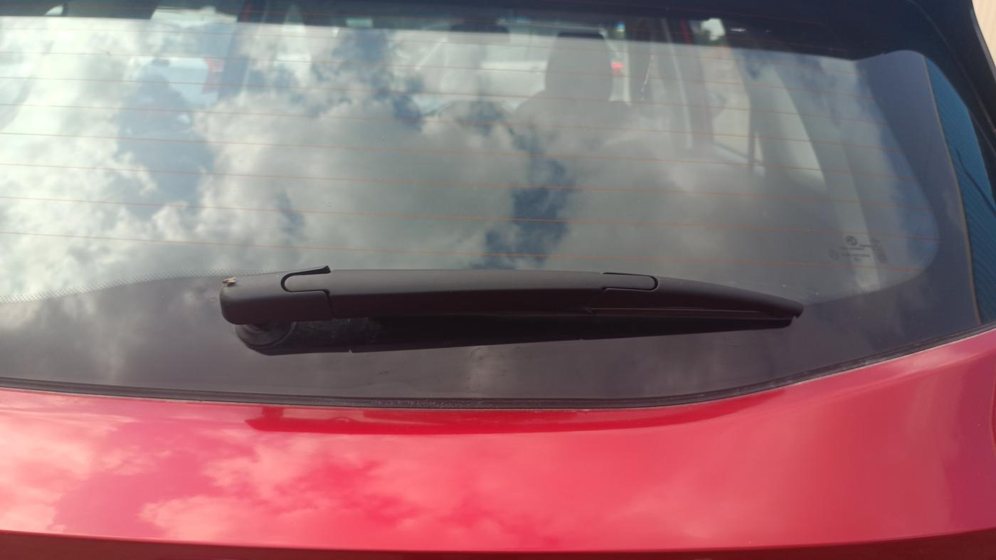2020 MG HECTOR SHARP HYBRID 1.5 PETROL, Petrol, Manual, 1,26,613 km, Rear Wiper