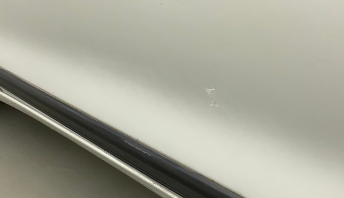 2019 Maruti Swift VXI, Petrol, Manual, 30,281 km, Front passenger door - Minor scratches