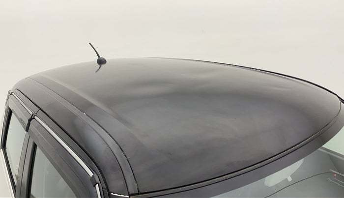 2019 Maruti Swift VXI, Petrol, Manual, 30,281 km, Roof - Slightly dented