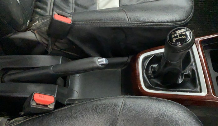 2019 Maruti Swift VXI, Petrol, Manual, 30,281 km, Gear Lever