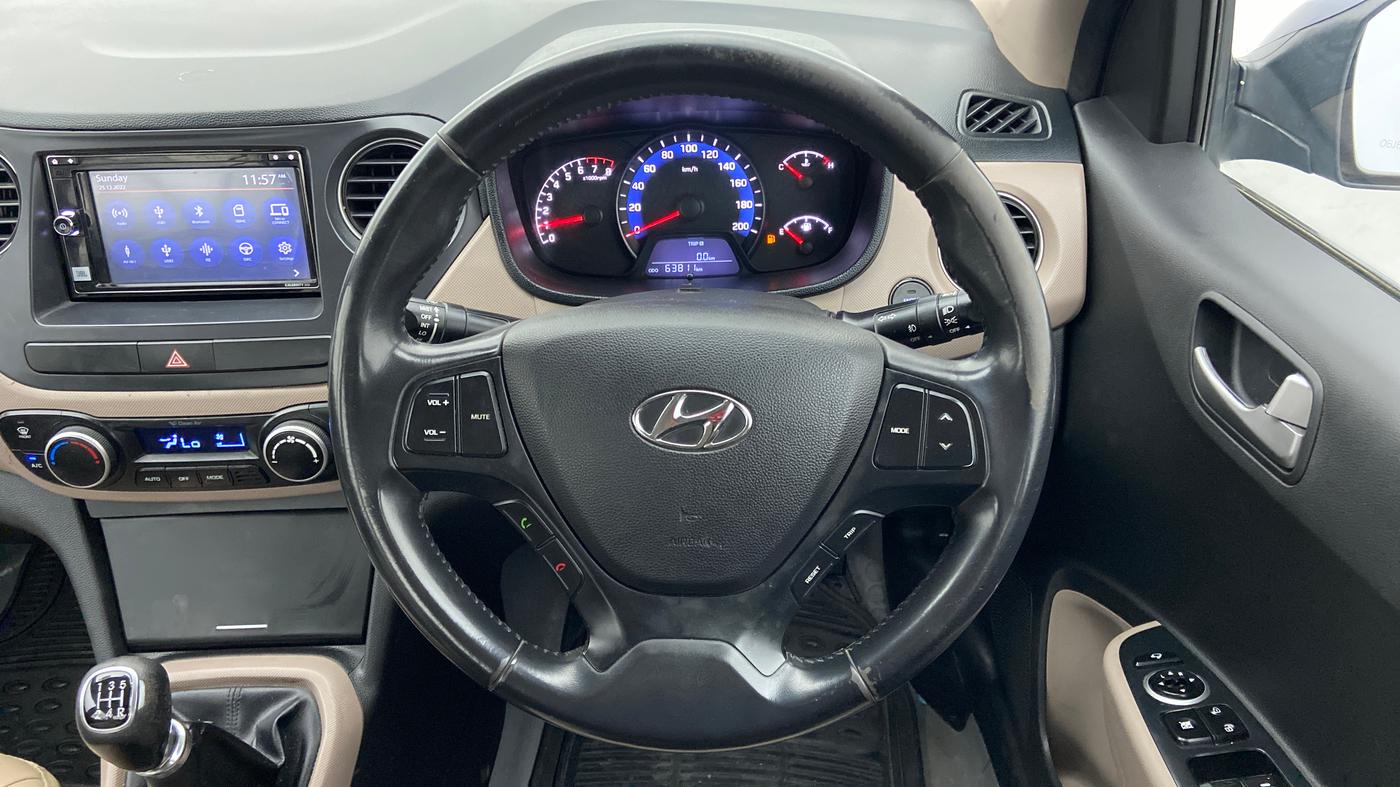 2014 Hyundai Xcent SX 1.2 OPT, Petrol, Manual, 63,875 km, Steering Wheel Close Up