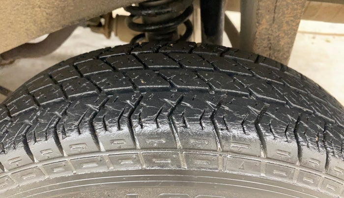 2016 Maruti Eeco 5 STR WITH A/C+HTR, Petrol, Manual, 15,816 km, Left Rear Tyre Tread