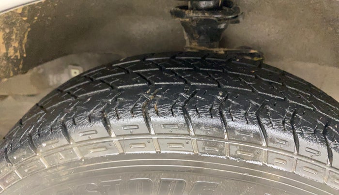 2016 Maruti Eeco 5 STR WITH A/C+HTR, Petrol, Manual, 15,816 km, Right Front Tyre Tread