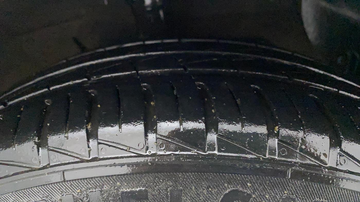 2021 Hyundai AURA S 1.2 CNG, CNG, Manual, 37,155 km, Right Front Tyre Tread