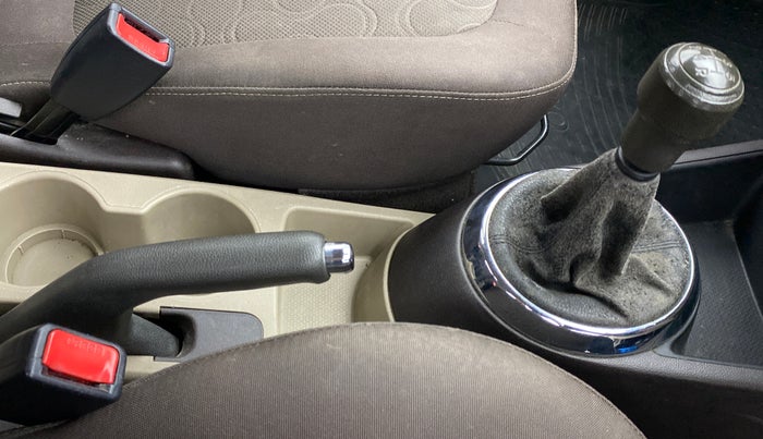 2010 Hyundai i20 MAGNA O 1.2, Petrol, Manual, 74,961 km, Gear Lever