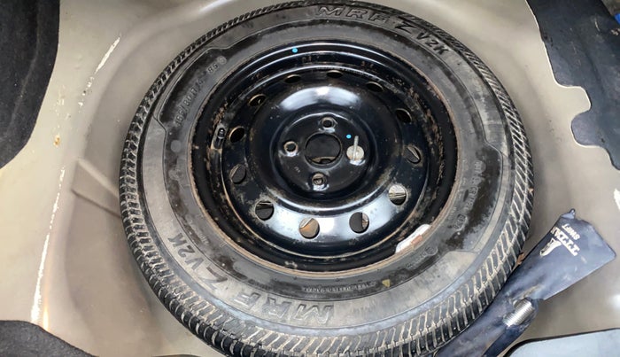 2015 Maruti Swift Dzire VXI, Petrol, Manual, 78,965 km, Spare Tyre