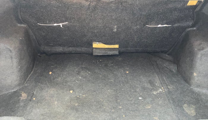 2015 Maruti Swift Dzire VXI, Petrol, Manual, 78,965 km, Boot Inside