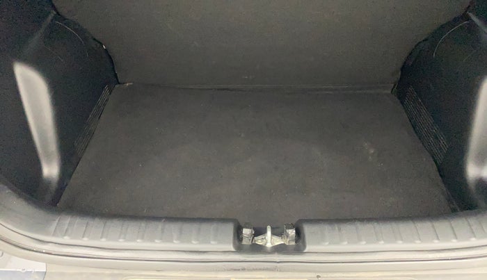 2022 KIA SONET HTK PLUS 1.2, Petrol, Manual, 19,306 km, Boot Inside