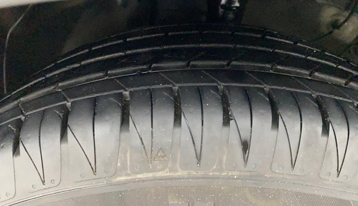 2022 KIA SONET HTK PLUS 1.2, Petrol, Manual, 19,306 km, Left Front Tyre Tread