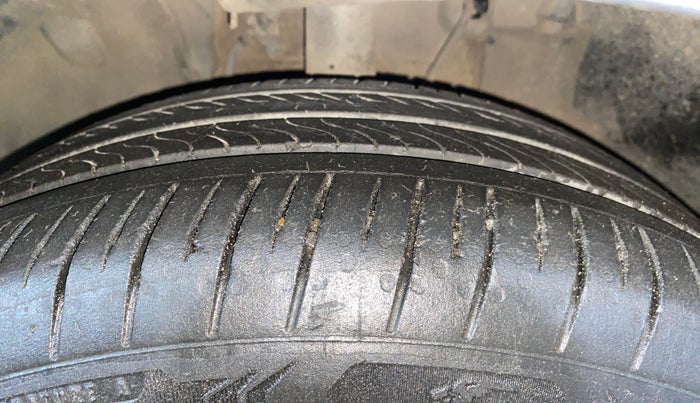 2023 Tata ALTROZ  XZ PLUS (S) , Diesel, Manual, 54,159 km, Left Front Tyre Tread