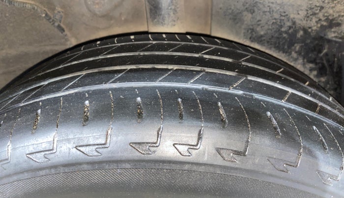 2023 Tata ALTROZ  XZ PLUS (S) , Diesel, Manual, 54,159 km, Left Rear Tyre Tread