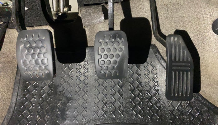 2013 Chevrolet Spark LT 1.0, Petrol, Manual, 73,370 km, Pedals