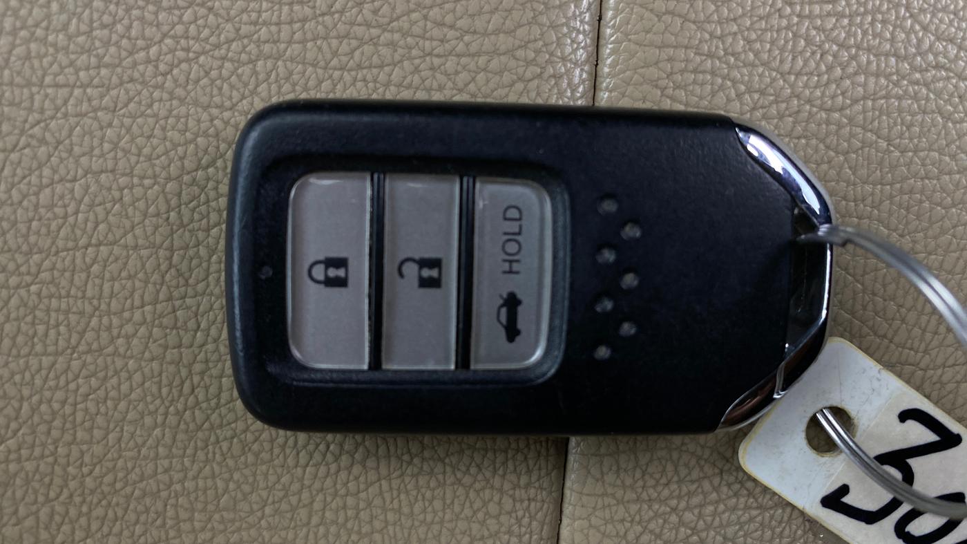 2023 Honda City 1.5L I-VTEC VX, Petrol, Manual, 94,559 km, Key Close Up