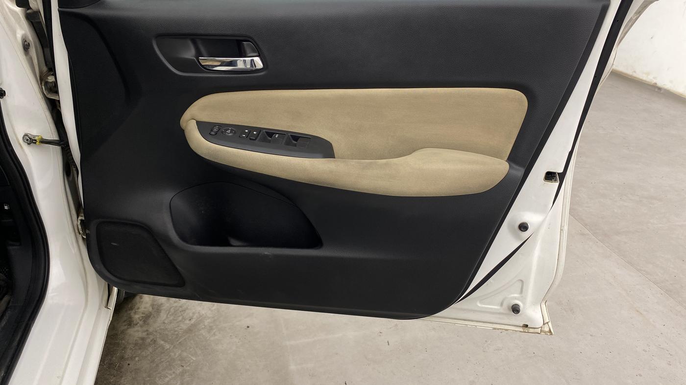 2023 Honda City 1.5L I-VTEC VX, Petrol, Manual, 94,559 km, Driver Side Door Panels Control