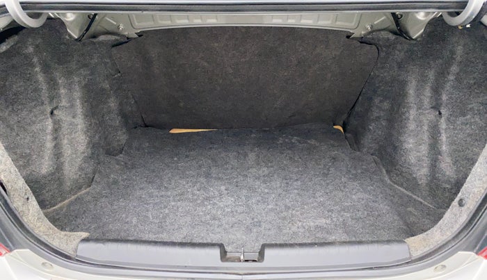2016 Honda Amaze 1.2 SX MT I VTEC, Petrol, Manual, 29,081 km, Boot Inside