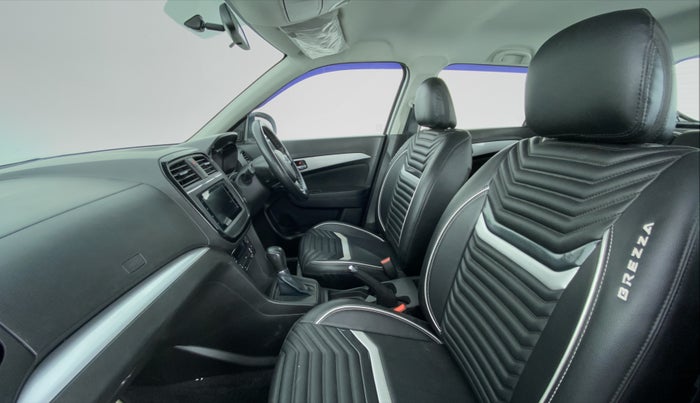 2020 Maruti Vitara Brezza ZXI AT SHVS, Petrol, Automatic, 17,926 km, Right Side Front Door Cabin