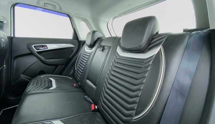 2020 Maruti Vitara Brezza ZXI AT SHVS, Petrol, Automatic, 17,926 km, Right Side Rear Door Cabin