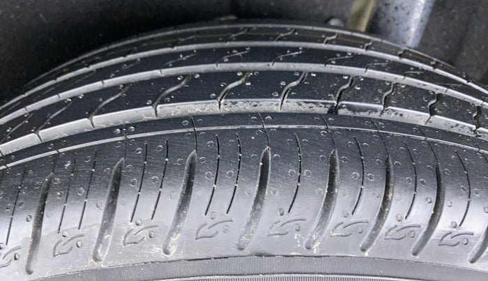 2020 Maruti Vitara Brezza ZXI AT SHVS, Petrol, Automatic, 17,926 km, Left Rear Tyre Tread