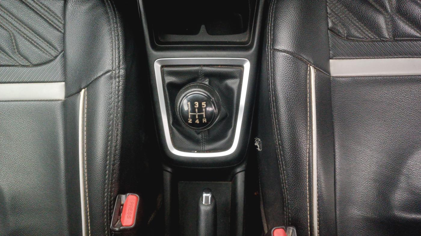 2022 Maruti Swift ZXI, Petrol, Manual, 95,968 km, Gear Lever