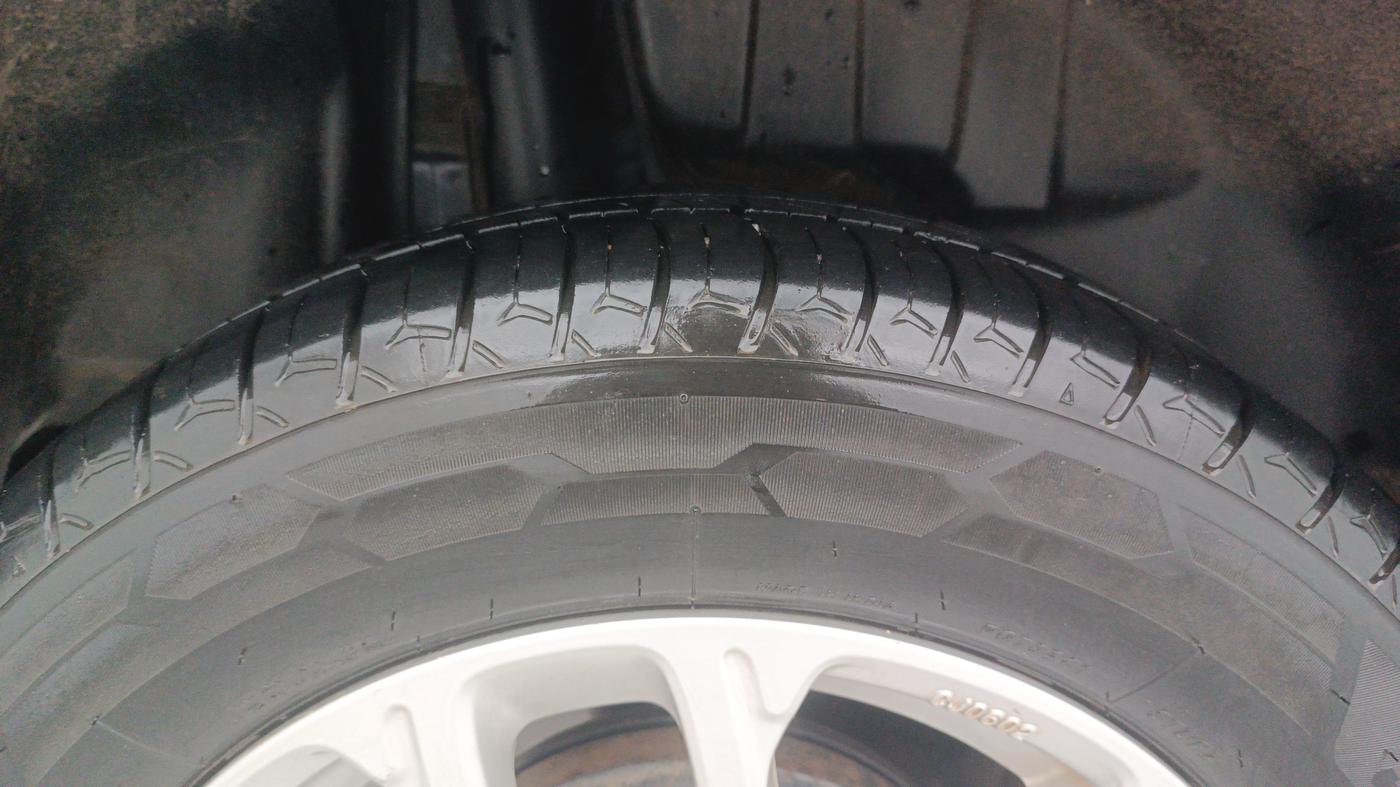 2022 Maruti Swift ZXI, Petrol, Manual, 95,968 km, Right Rear Tyre Tread