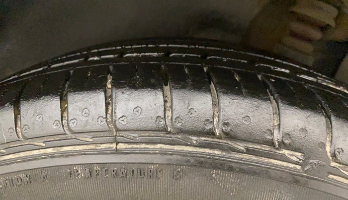 2019 Hyundai Creta E PLUS 1.6 PETROL, Petrol, Manual, 17,238 km, Left Rear Tyre Tread