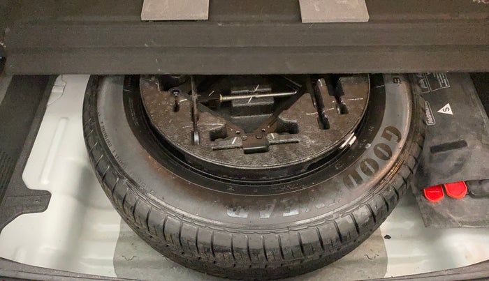 2019 Hyundai Creta E PLUS 1.6 PETROL, Petrol, Manual, 17,238 km, Spare Tyre