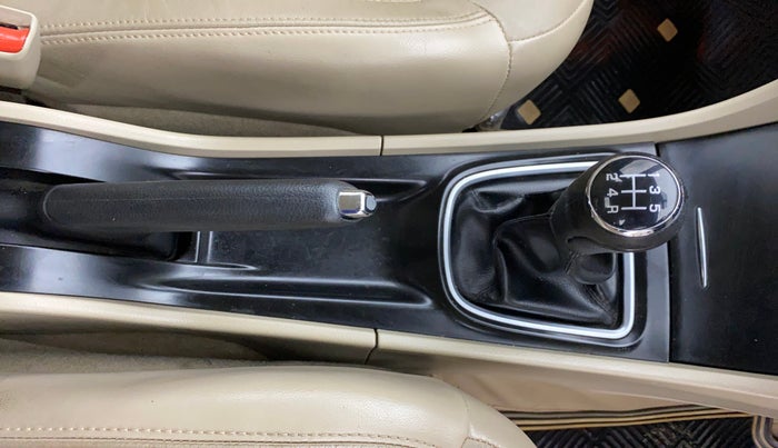 2017 Maruti Ciaz ALPHA 1.4 PETROL, Petrol, Manual, 54,264 km, Gear Lever