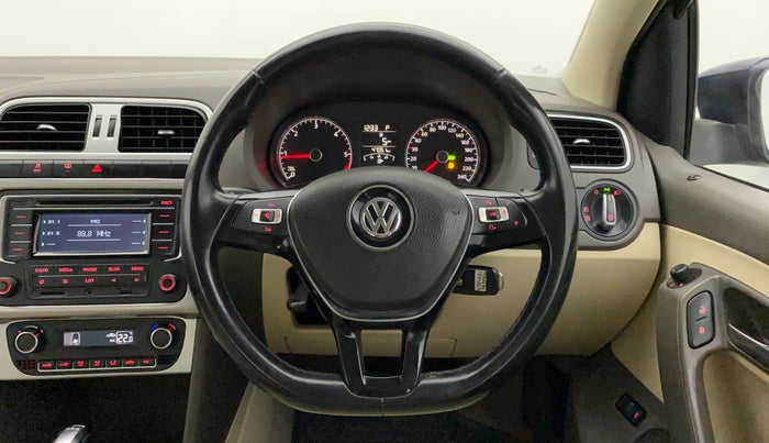 2015 Volkswagen Vento HIGHLINE 1.5 AT, Diesel, Automatic, 46,645 km, Steering Wheel Close Up