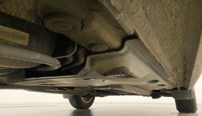2015 Volkswagen Vento HIGHLINE 1.5 AT, Diesel, Automatic, 46,645 km, Right Side Underbody