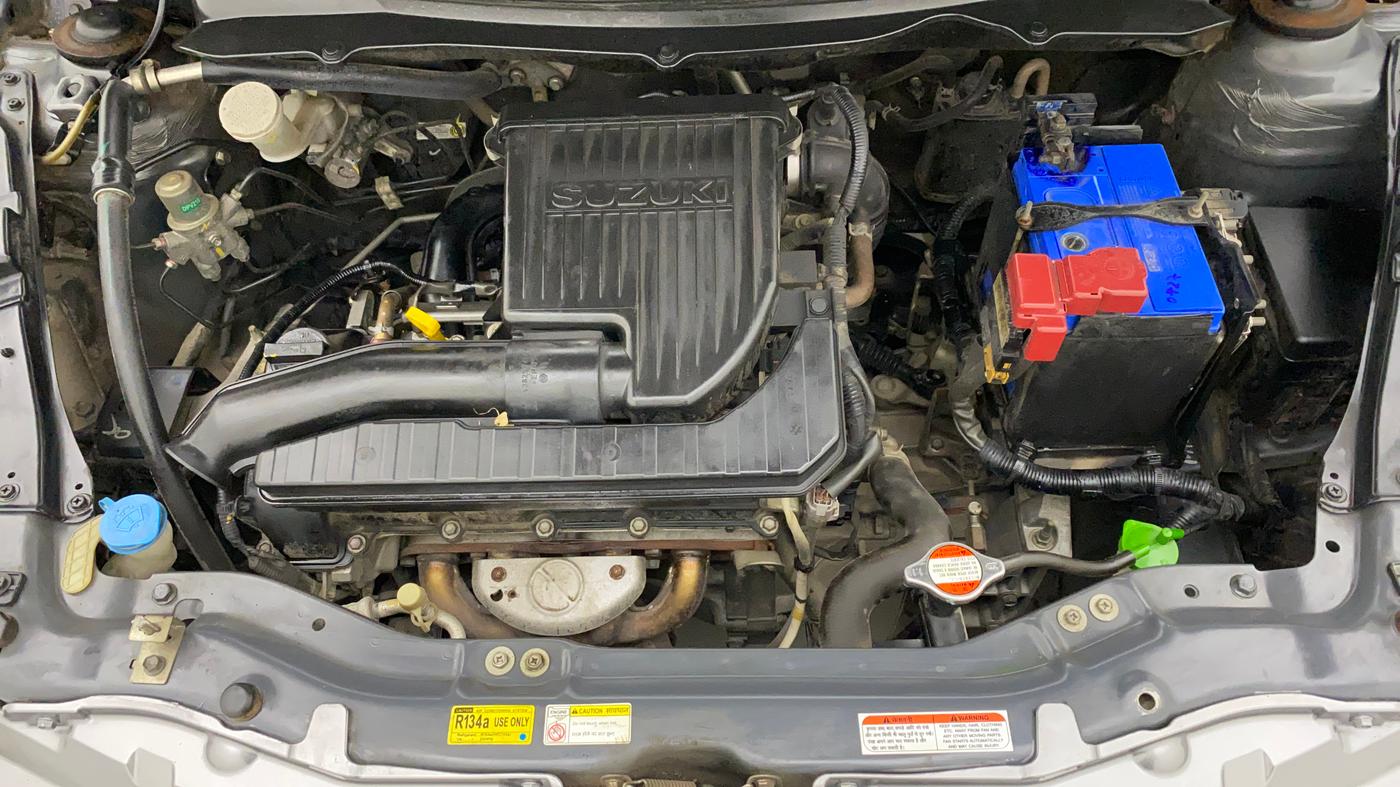 2015 Maruti Swift VXI, Petrol, Manual, 29,896 km, Open Bonet