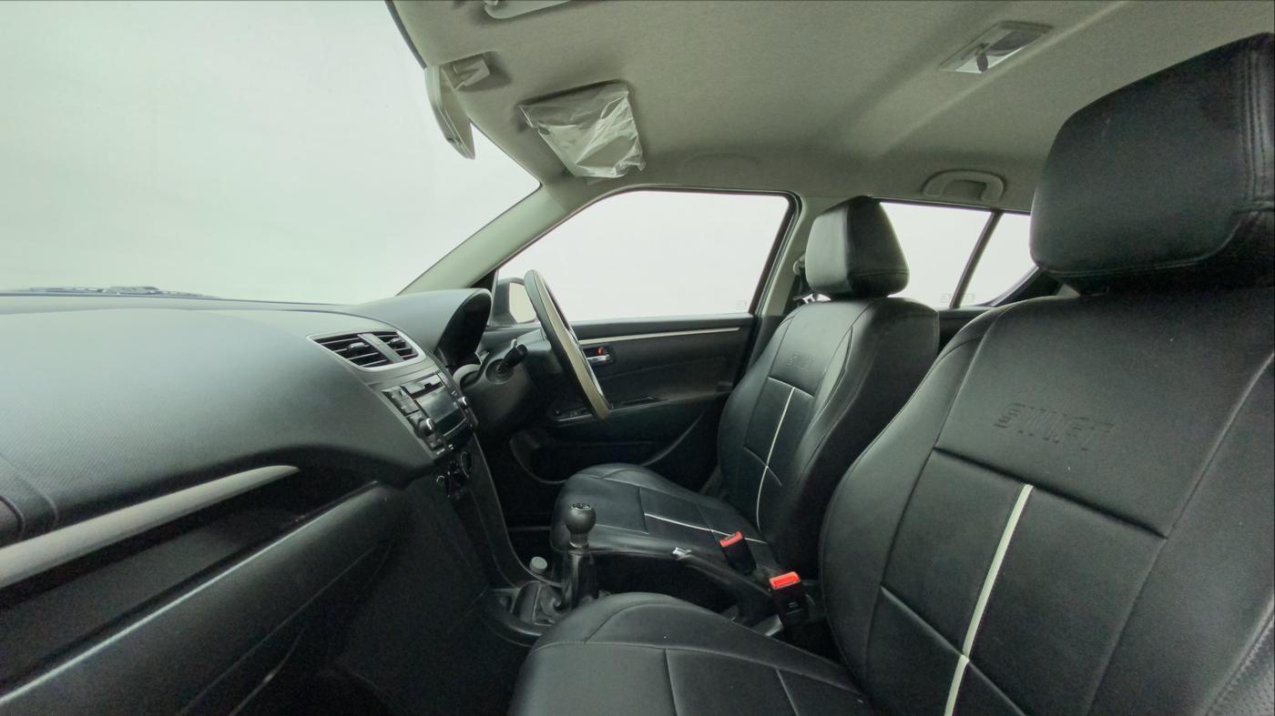 2015 Maruti Swift VXI, Petrol, Manual, 29,896 km, Right Side Front Door Cabin