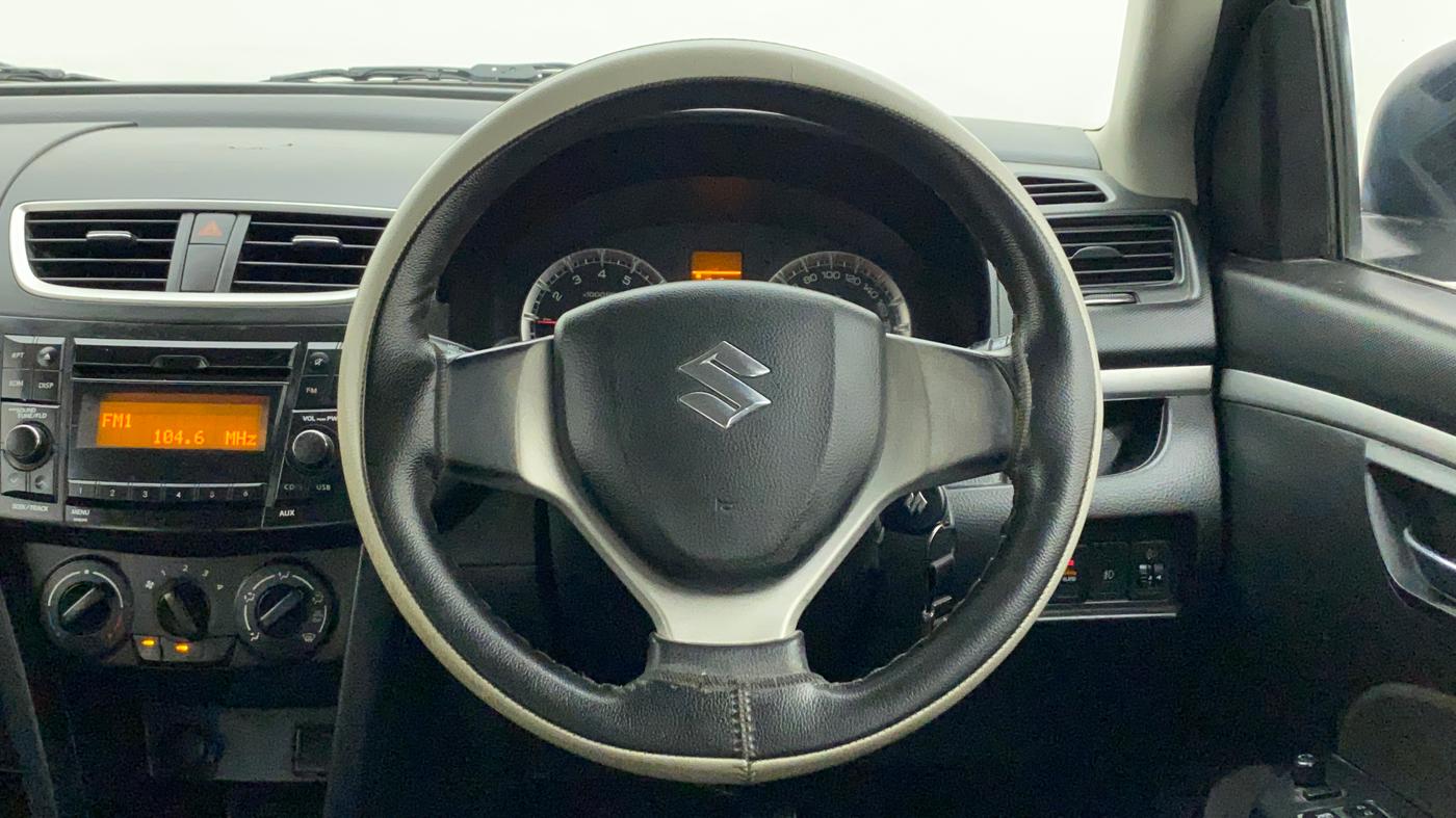 2015 Maruti Swift VXI, Petrol, Manual, 29,896 km, Steering Wheel Close Up