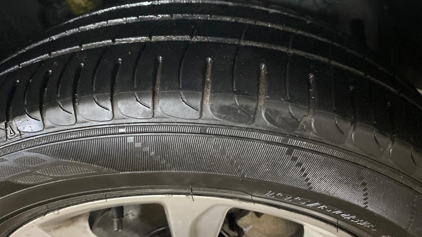 2019 Ford Ecosport TITANIUM 1.5L PETROL, Petrol, Manual, 93,101 km, Right Front Tyre Tread