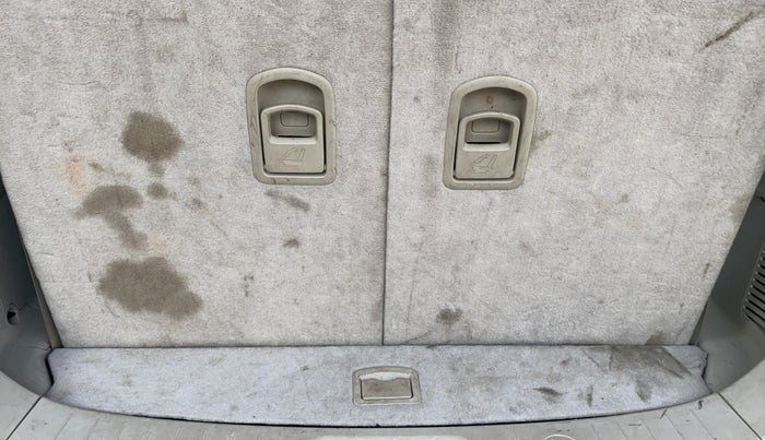 2017 Mahindra XUV500 W6, Diesel, Manual, 37,310 km, Boot Inside