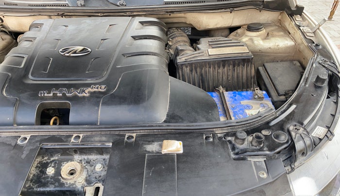 2017 Mahindra XUV500 W6, Diesel, Manual, 37,310 km, Engine View - Left