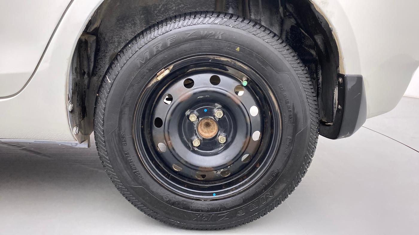 2013 Maruti Swift Dzire VDI, Diesel, Manual, 74,418 km, Left Rear Wheel