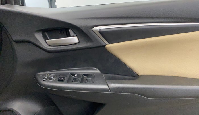 2017 Honda Jazz 1.2L I-VTEC V AT, Petrol, Automatic, 63,606 km, Driver Side Door Panels Control