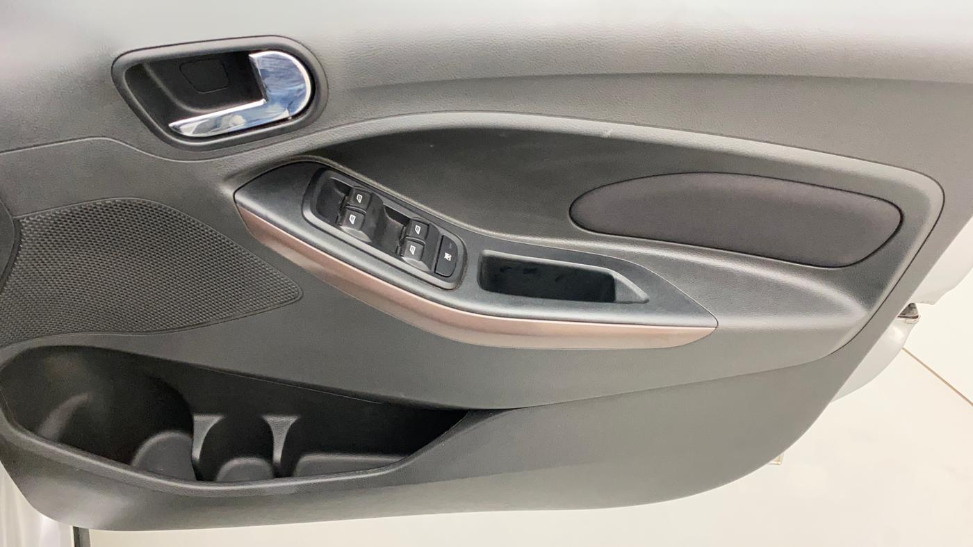 2018 Ford FREESTYLE TITANIUM 1.2 PETROL, Petrol, Manual, 31,896 km, Driver Side Door Panels Control