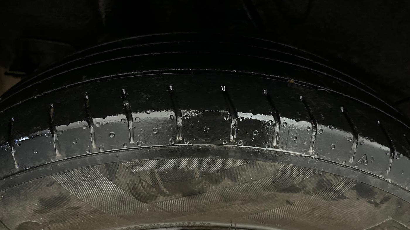 2022 Hyundai VENUE S 1.2, Petrol, Manual, 32,325 km, Right Rear Tyre Tread