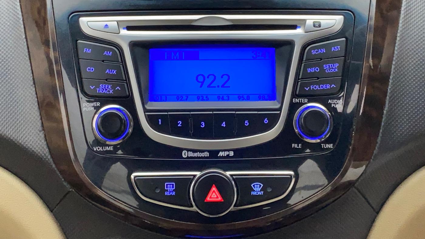 2013 Hyundai Verna FLUIDIC 1.6 CRDI SX, Diesel, Manual, 80,192 km, Infotainment System