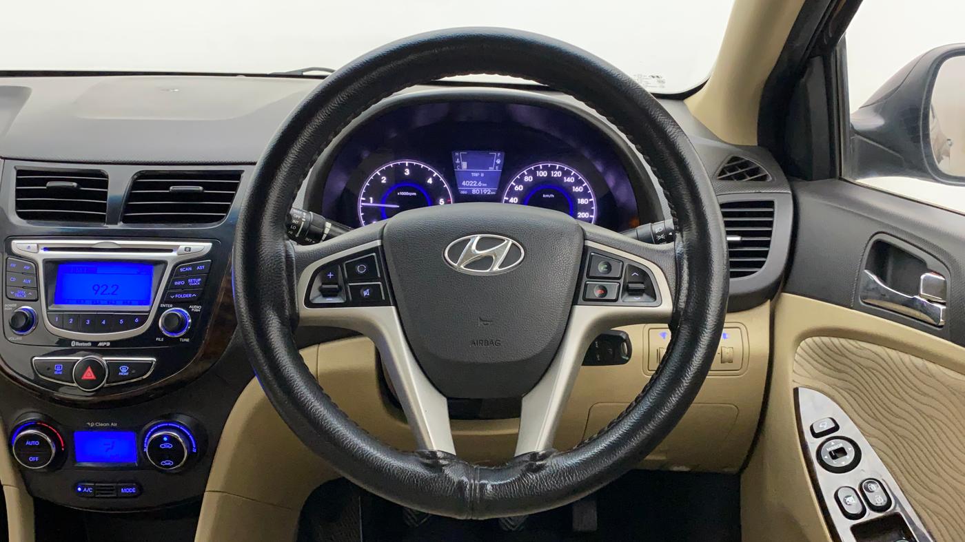 2013 Hyundai Verna FLUIDIC 1.6 CRDI SX, Diesel, Manual, 80,192 km, Steering Wheel Close Up