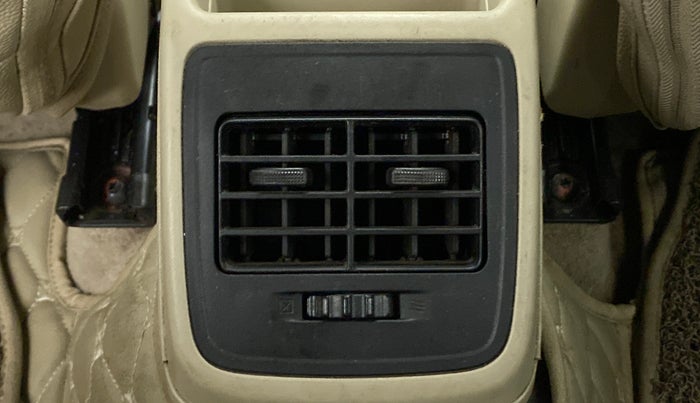 2018 Maruti Dzire VDI AMT, Diesel, Automatic, 88,348 km, Rear AC Vents