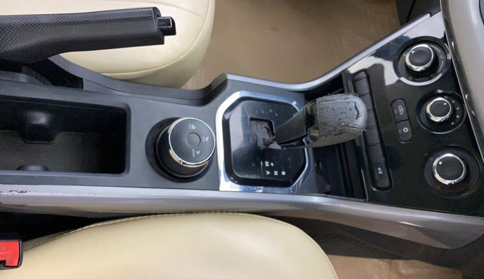 2020 Tata NEXON XMA SUNROOF DIESEL, Diesel, Automatic, 77,055 km, Gear Lever