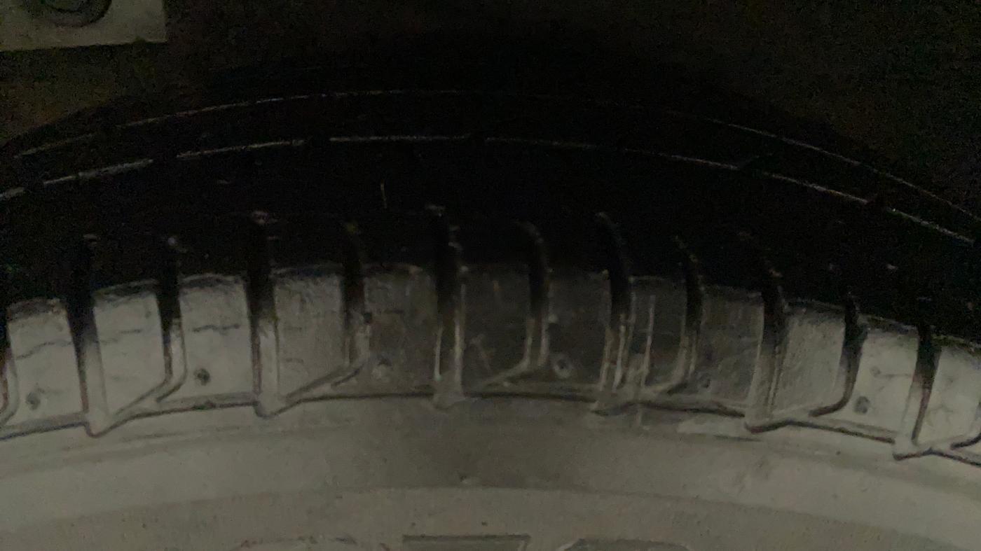 2011 Hyundai i10 MAGNA 1.2, Petrol, Manual, 32,454 km, Right Front Tyre Tread